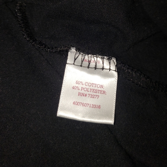 Black v-neck t-shirt - Picture 4 of 8